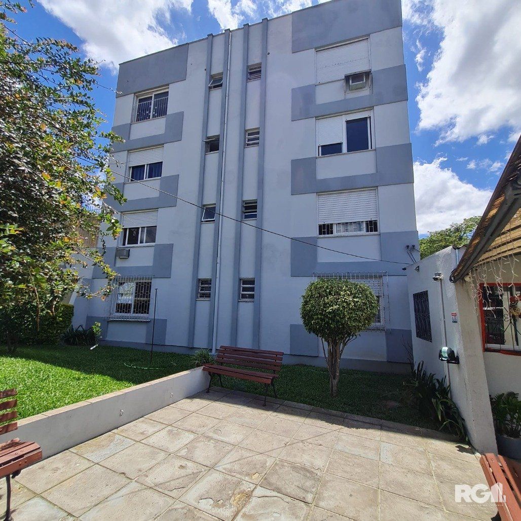 Apartamento à venda com 62m², 2 quartos no bairro Partenon em Porto Alegre