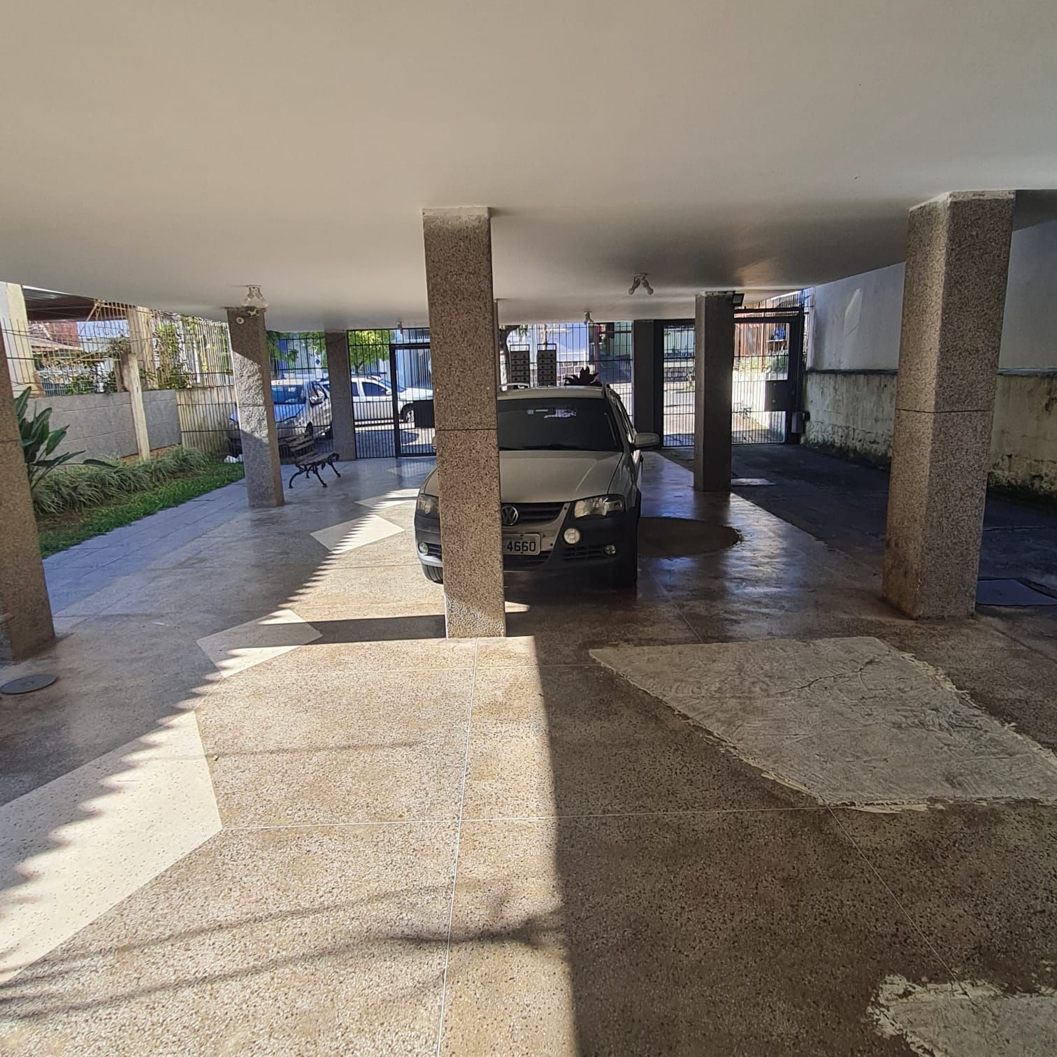 ÁREA COBERTA CONDOMINIAL