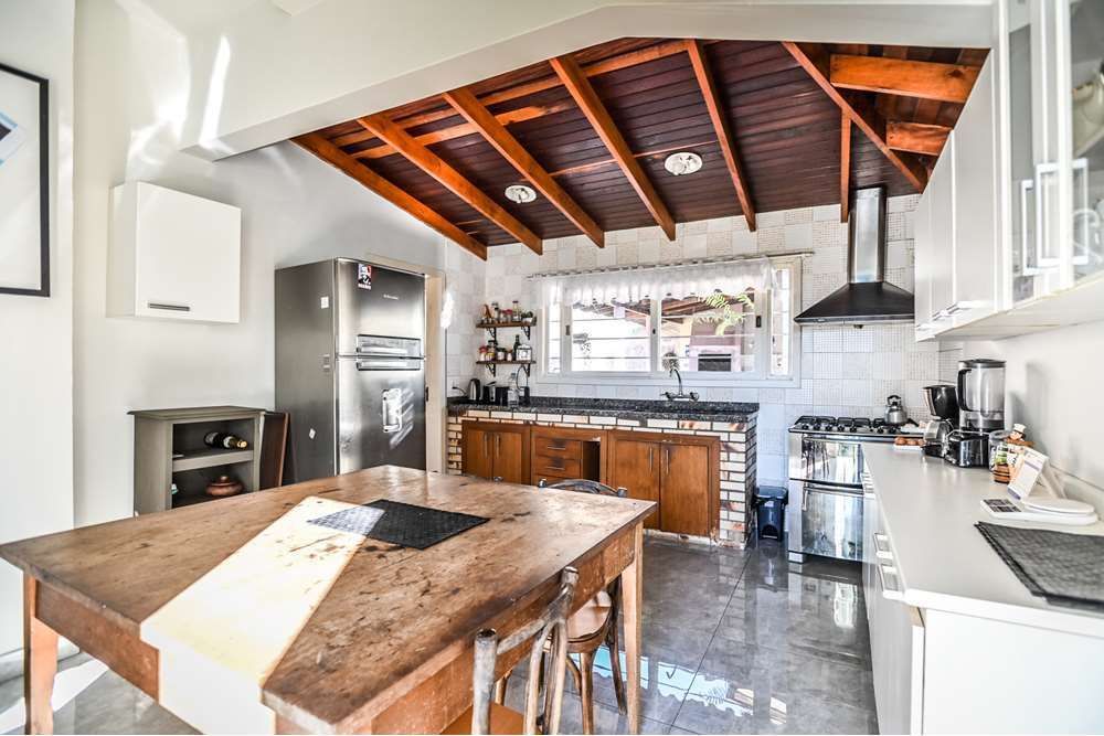 Casa 3 dormitórios no bairro Santa Tereza