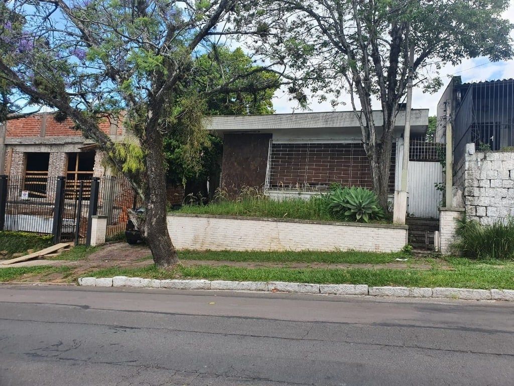 Casa 2 dormitórios no bairro Três Figueiras