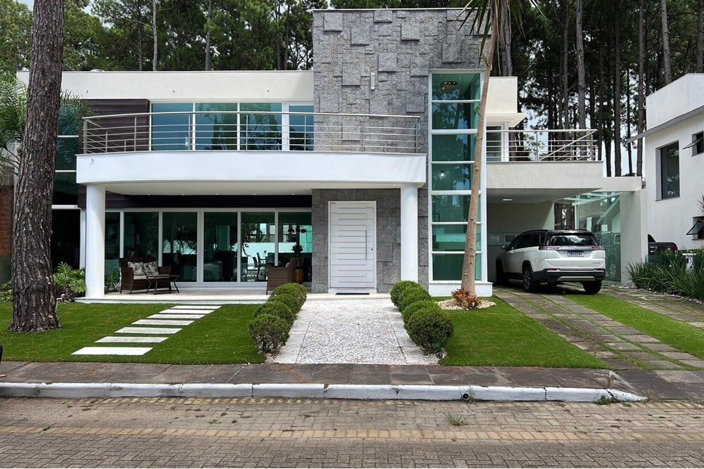 Casa de Condomínio 4 dormitórios no bairro Praia de Atlântida