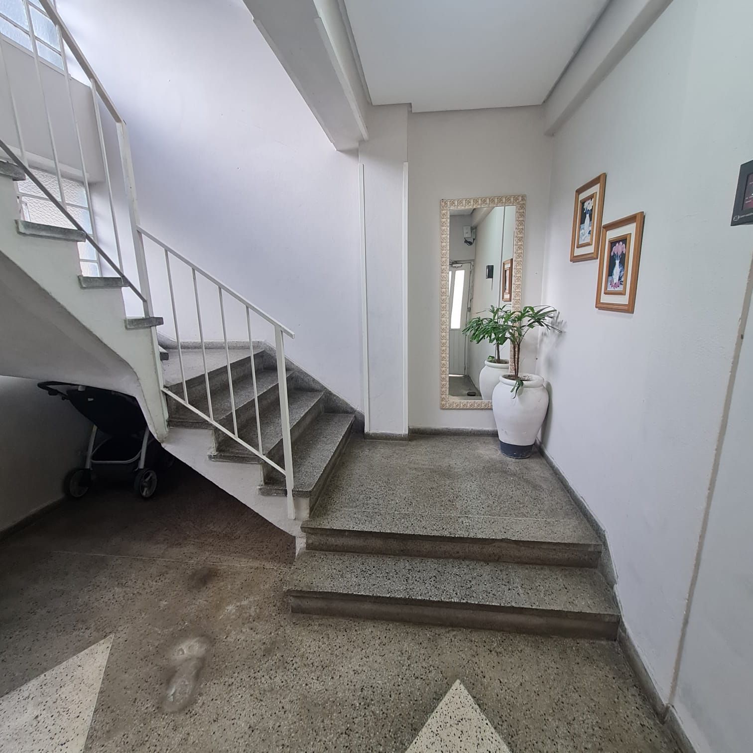 HALL ENTRADA