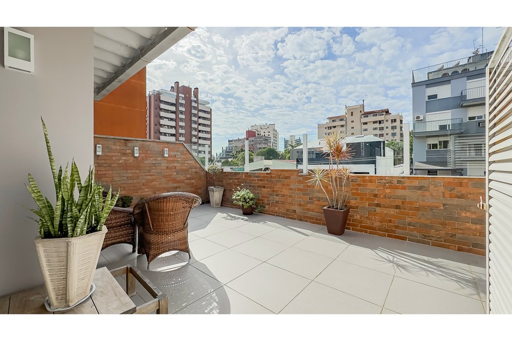 Cobertura 3 dormitórios no bairro Petrópolis