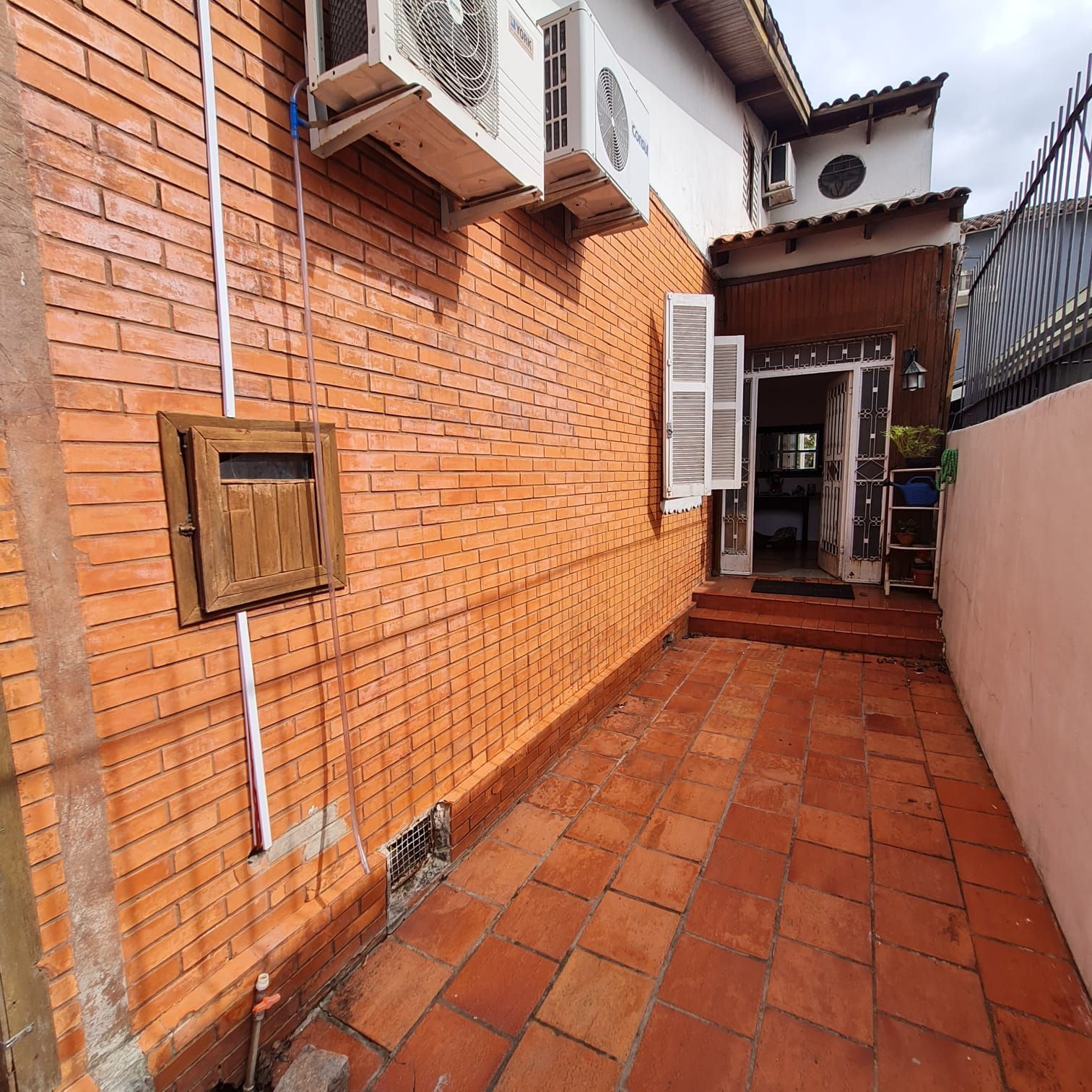 CASA ALVENARIA PRÓXIMO PARTENON TÊNIS CLUBE — foto 2