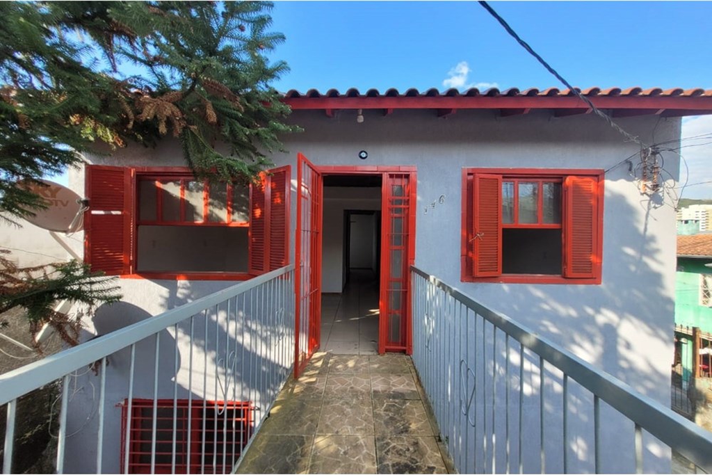 Casa 5 dormitórios no bairro Jardim Carvalho