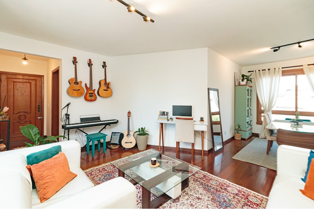 Apartamento 3 dormitórios no bairro Mont Serrat