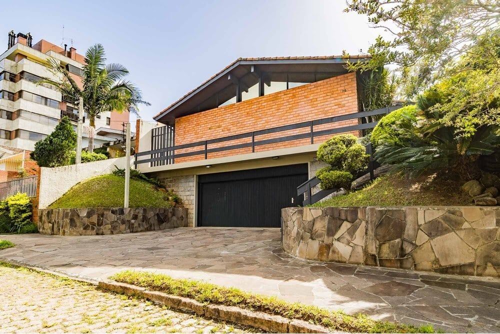 Casa 4 dormitórios no bairro Jardim Lindóia
