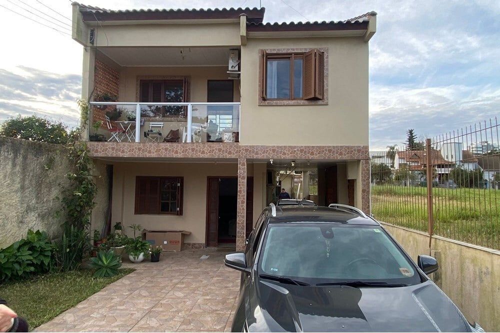 Casa 3 dormitórios no bairro Nossa Senhora das Graças
