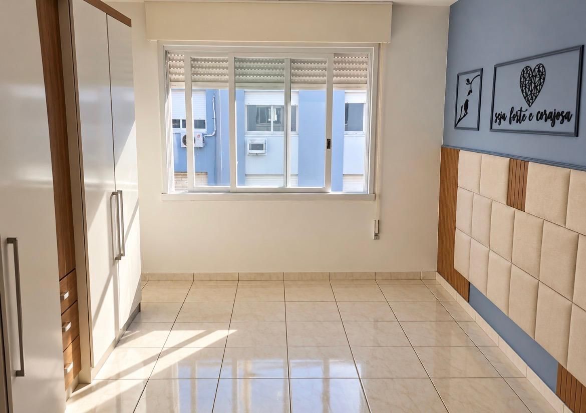 Dormitorio-Roupeiro-Janela