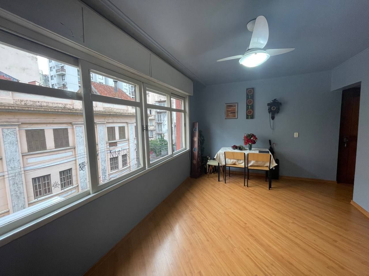 Apartamento à venda com 3 quartos, 127m², 1 suíte, 1 vaga, Rua Marechal Floriano Peixoto no bairro Centro Histórico em Porto Alegre