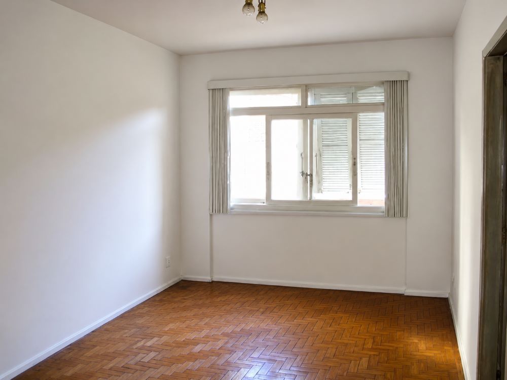 sala-ampla-piso-parquet