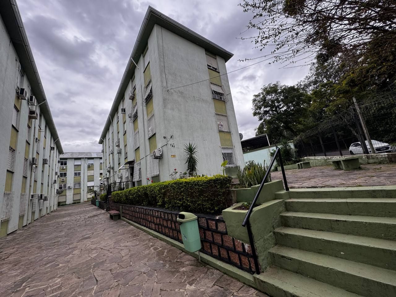 Apartamento de 2 Dormitórios de frente - Cristal Porto Alegre