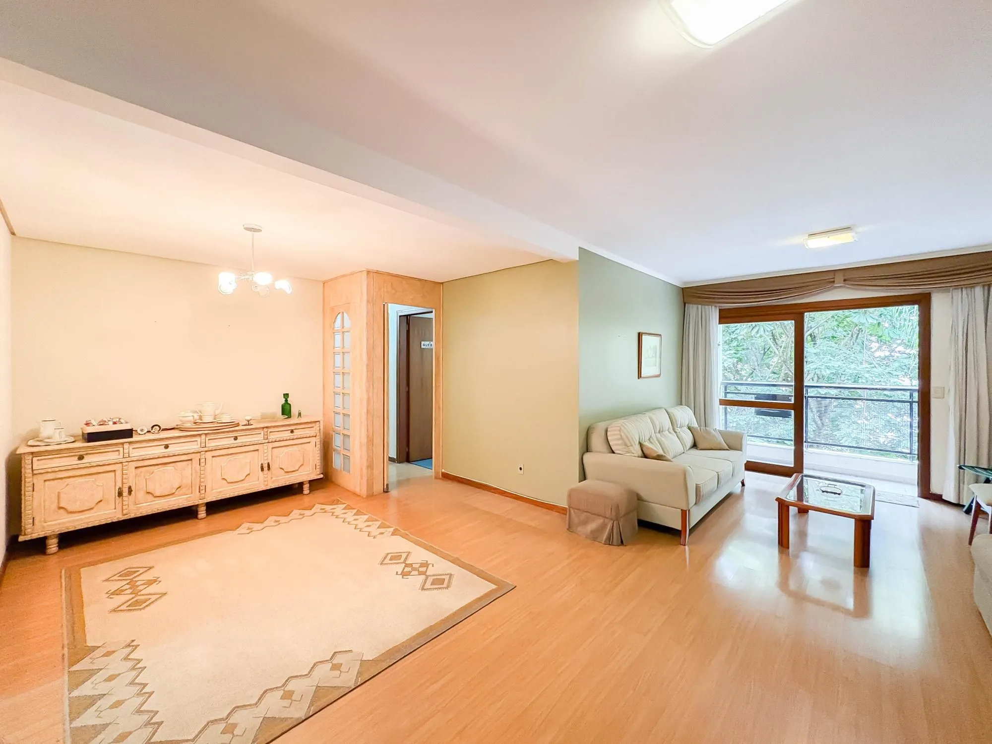 Apartamento com 146m², 3 dormitórios no bairro Petrópolis em Porto Alegre para Comprar