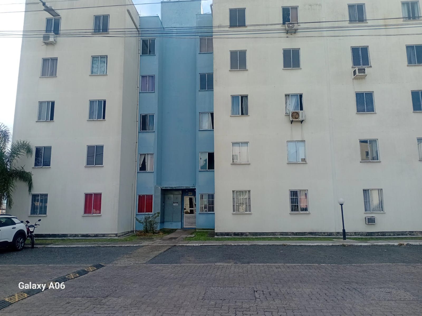 Apartamento com 54m², 2 dormitórios no bairro Restinga em Porto Alegre para Comprar