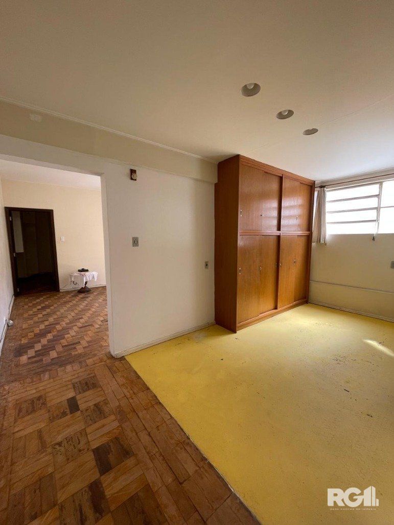 Apartamento à venda com 3 quartos, 100m², 1 vaga, Rua Jerônimo Coelho no bairro Centro Histórico em Porto Alegre