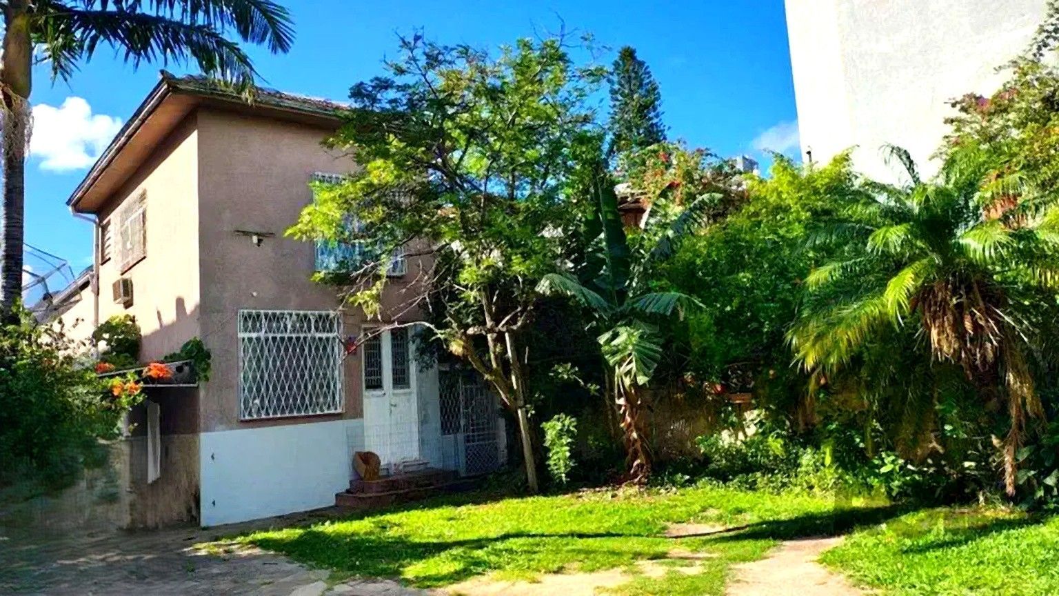 Casa com amplo terreno à venda na Cidade Baixa – excelente oportunidade para moradia ou investimento — foto 3