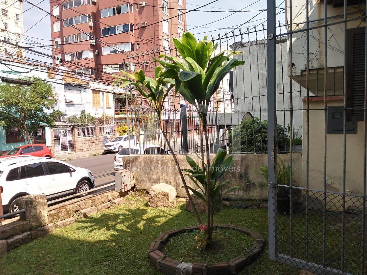 Casa para Venda - 130m², 2 dormitórios, 1 vaga - Cidade Baixa