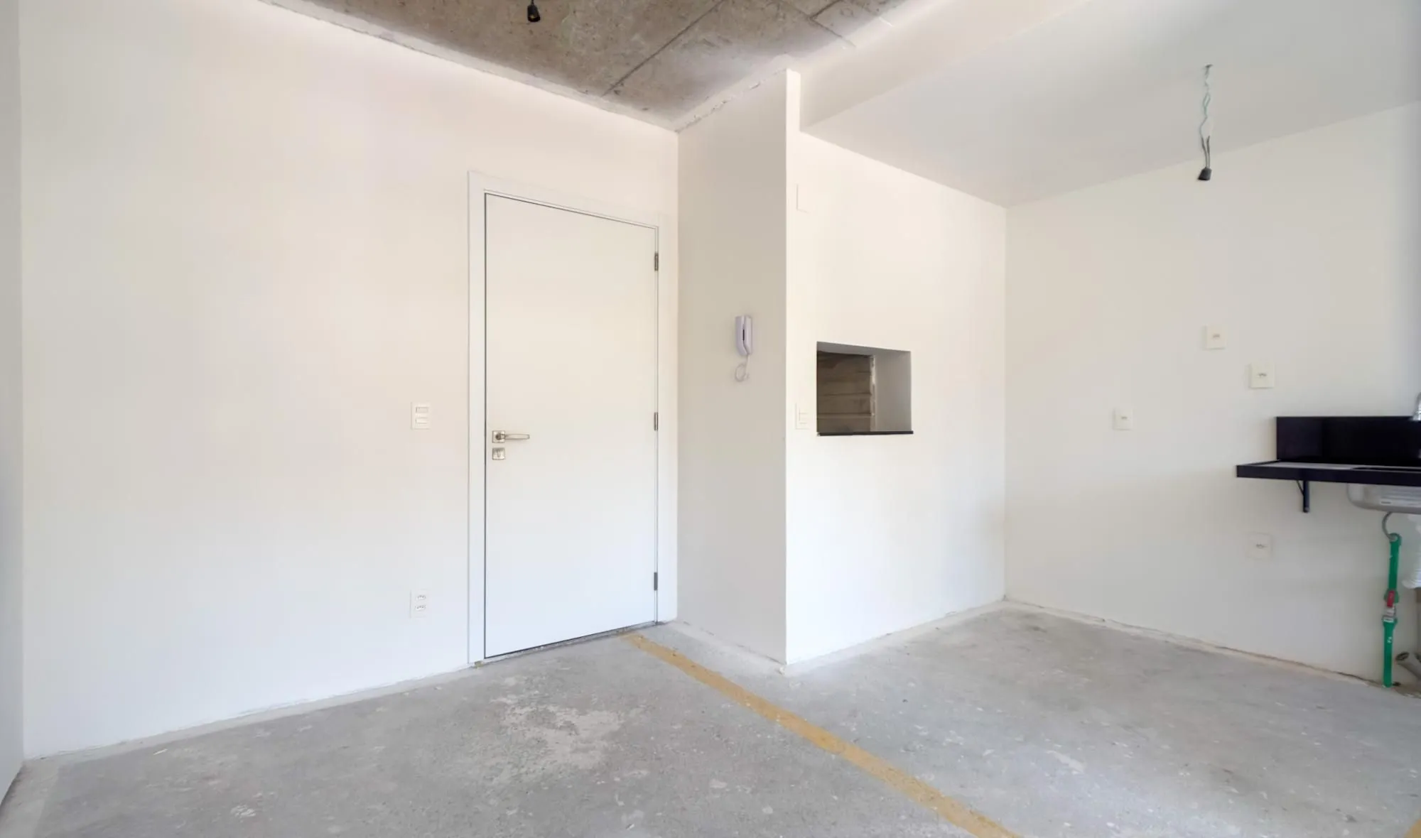 Apartamento à venda com 60m², 2 quartos, 1 suíte, 1 vaga no bairro Cidade Baixa em Porto Alegre