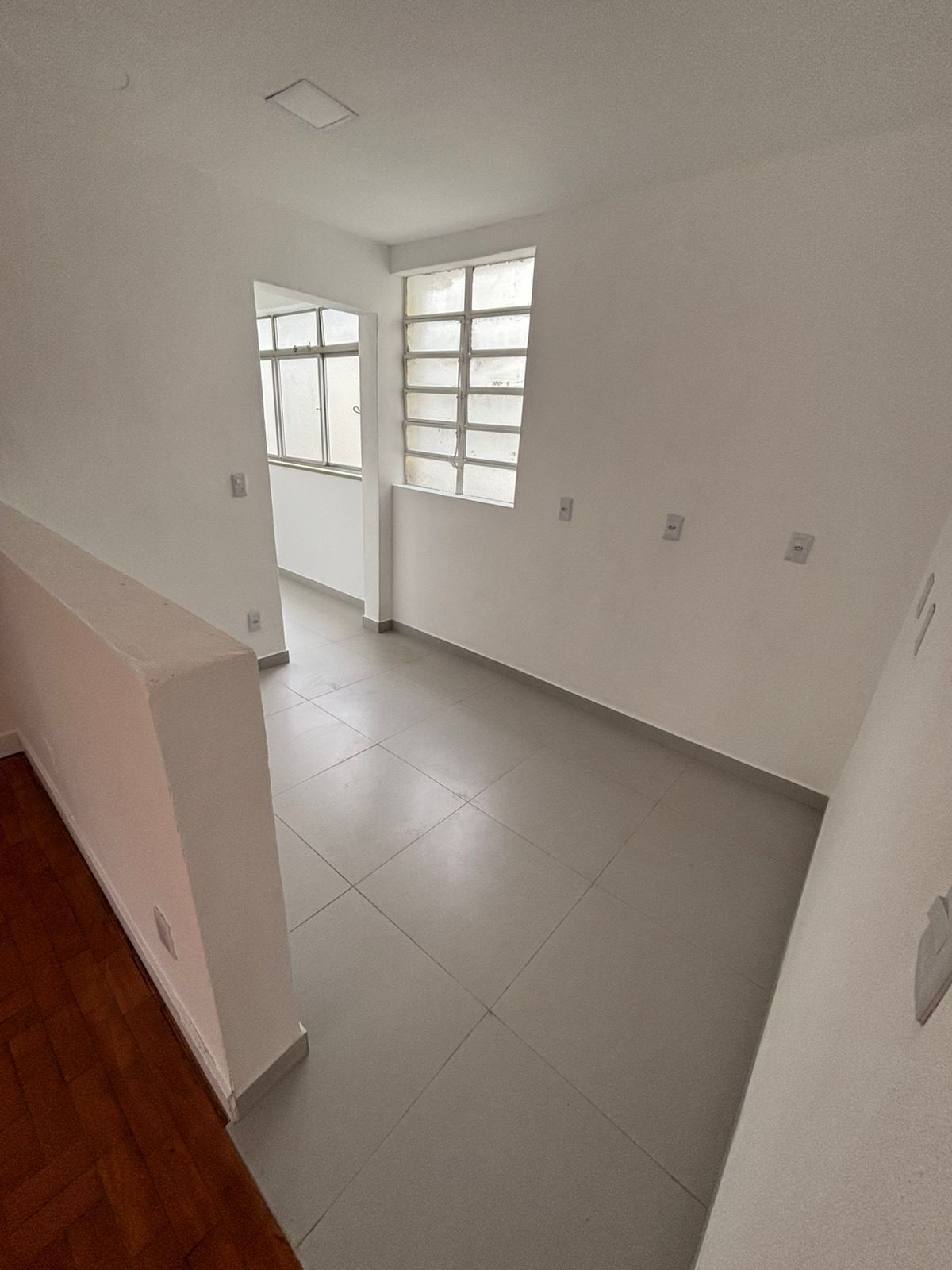 Apartamento à venda com 2 quartos, 75m² - Foto 7