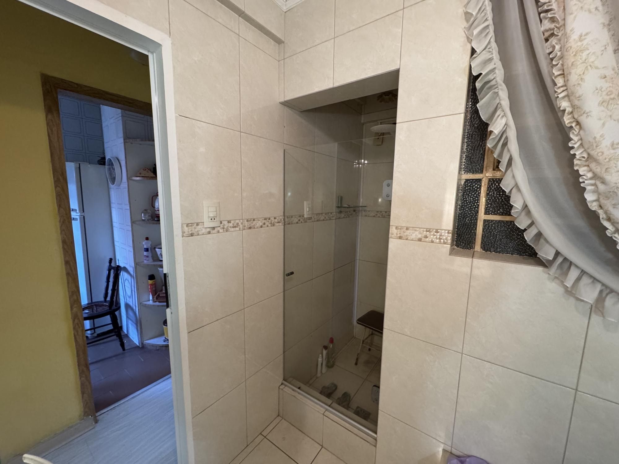 Apartamento de 2 Dormitórios com Elevador na Cidade Baixa