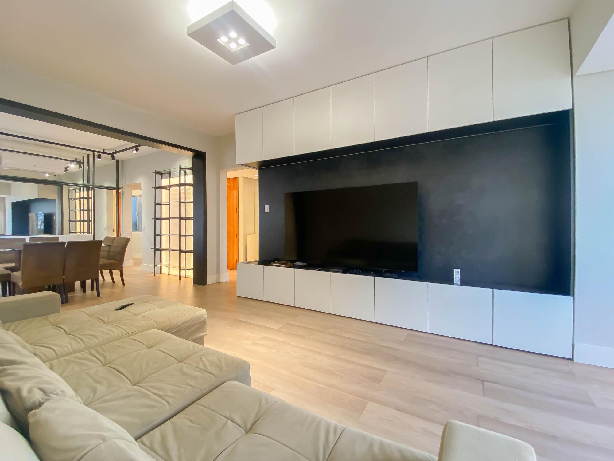 Apartamento à venda com 140m², 2 quartos, 2 vagas no bairro Centro Histórico em Porto Alegre