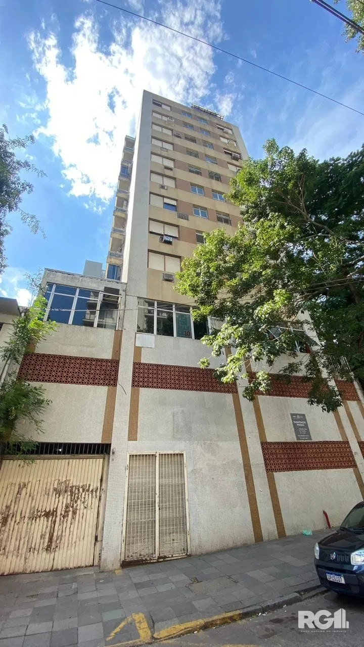 Apartamento de 1 dormitório com Sacada.