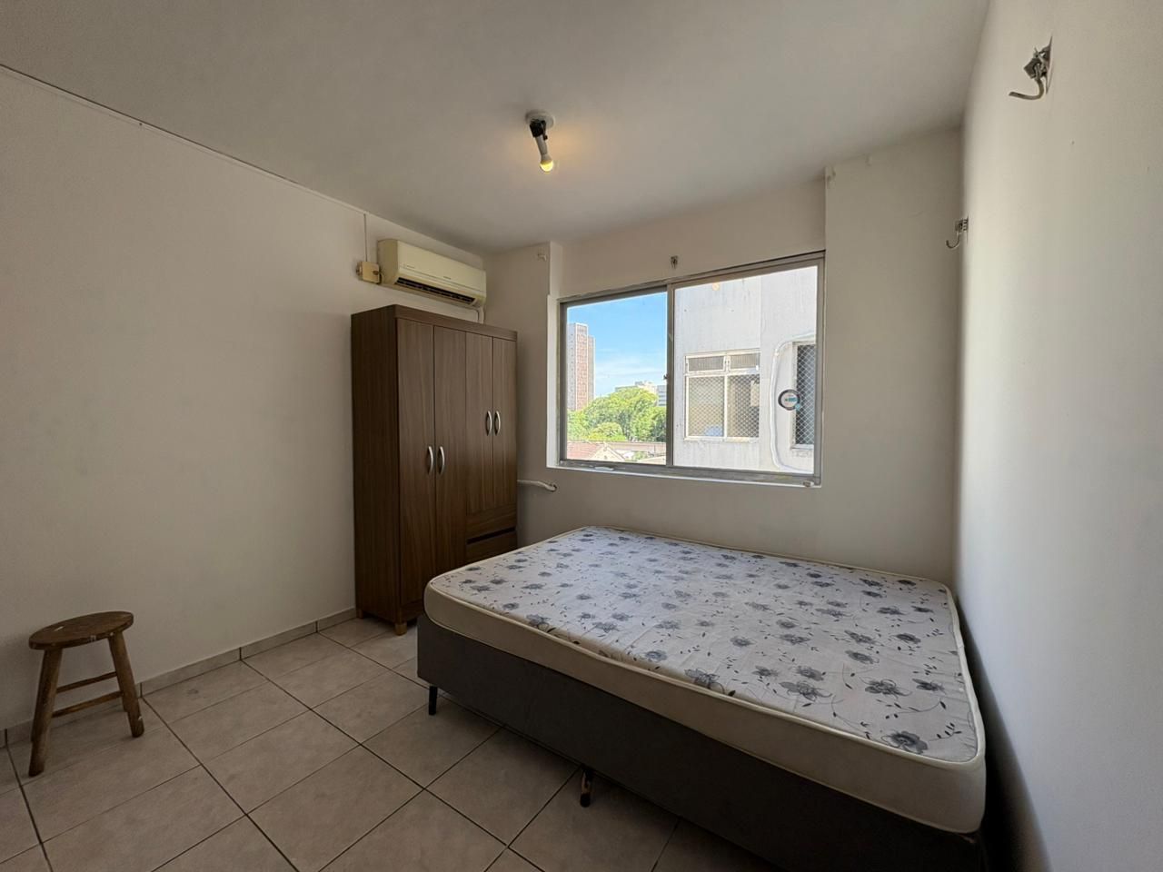 Kitnet, à venda, 25 m², Centro Histórico - Porto Alegre — foto 2