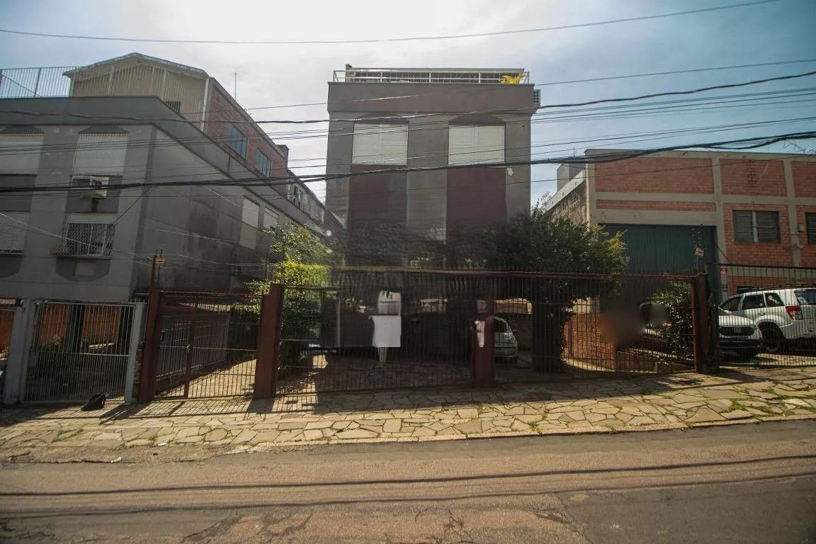 Apartamento 3 dormitórios no bairro Sarandi