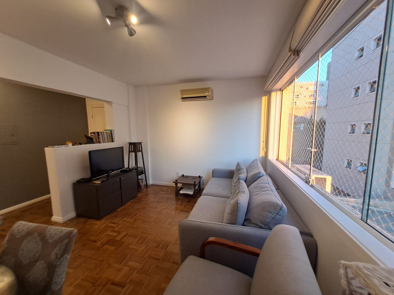 Apartamento 02 Dormitorios