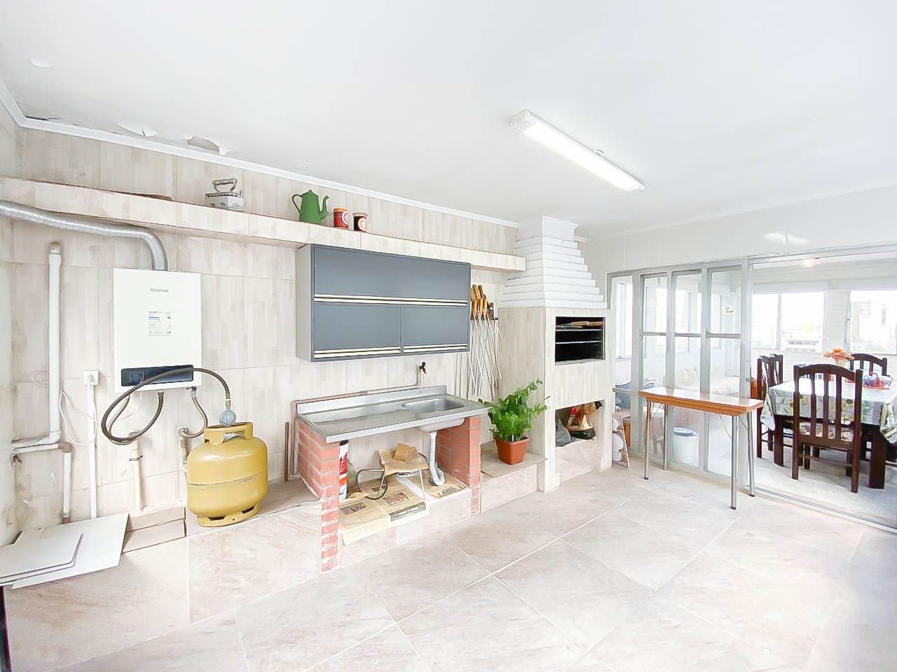 Duplex à venda no Rio Branco com 2 dormitórios, salão privativo e 2 vagas