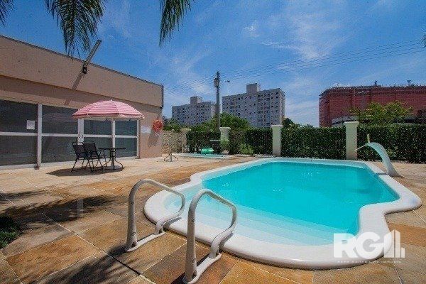Apartamento à venda com 2 quartos, 56m² - Foto 2