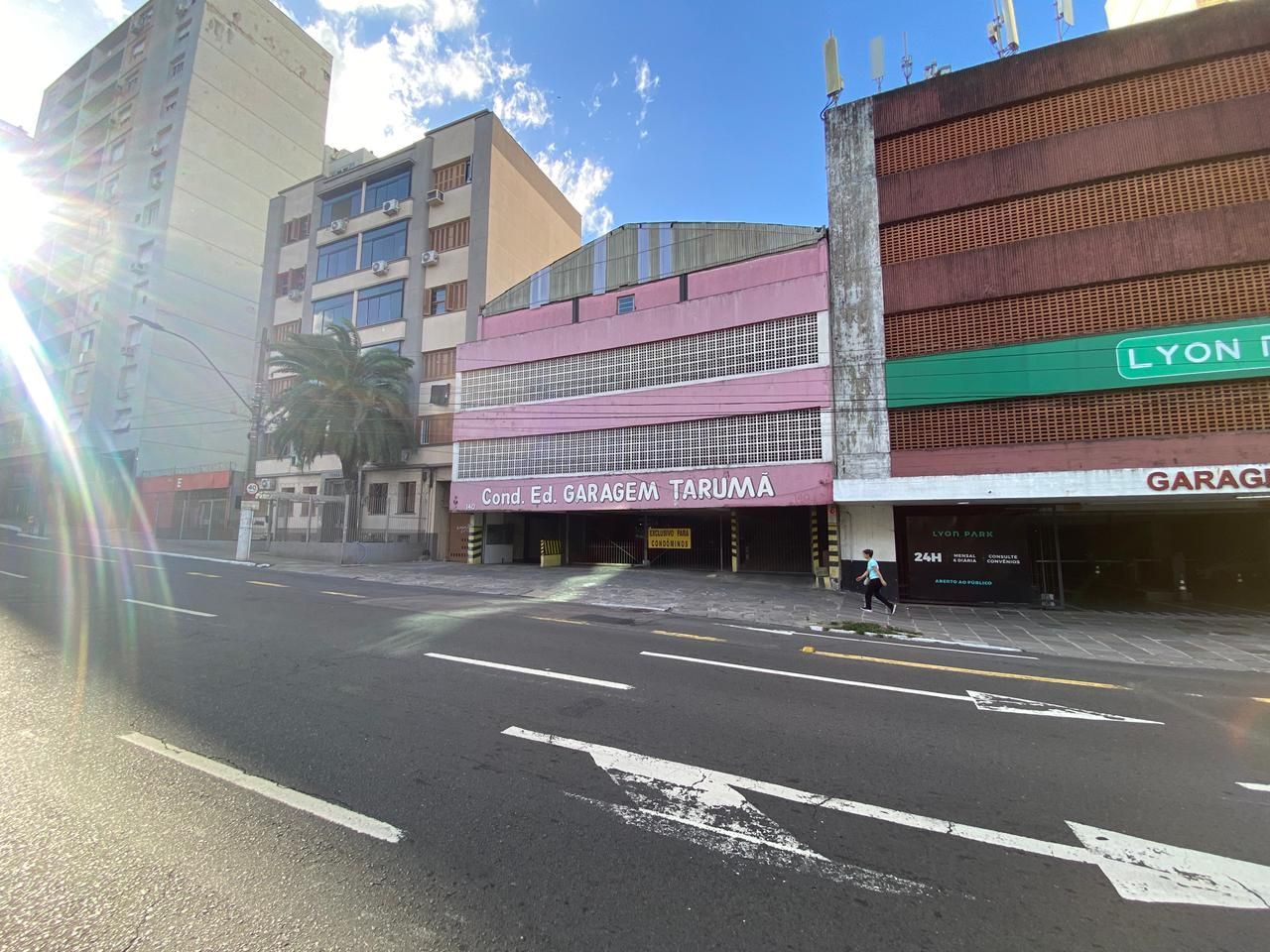 Box de Garagem à Venda em Frente à Santa Casa – Centro de Porto Alegre
