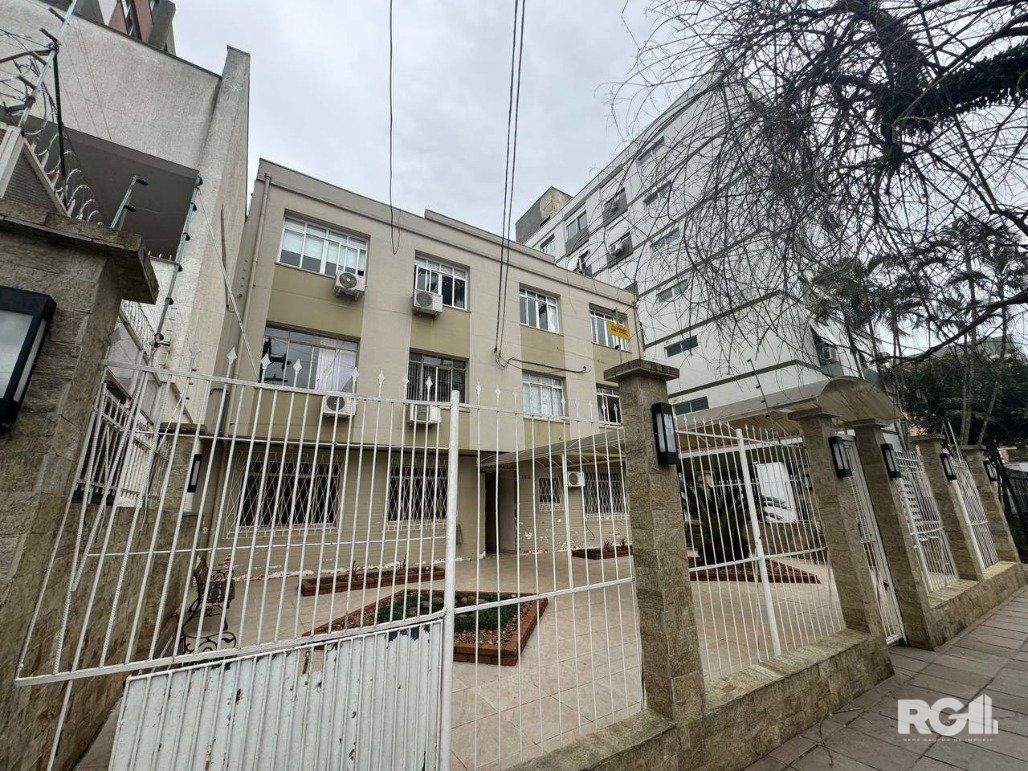 Apartamento à venda com 45m², 1 quarto no bairro Menino Deus em Porto Alegre