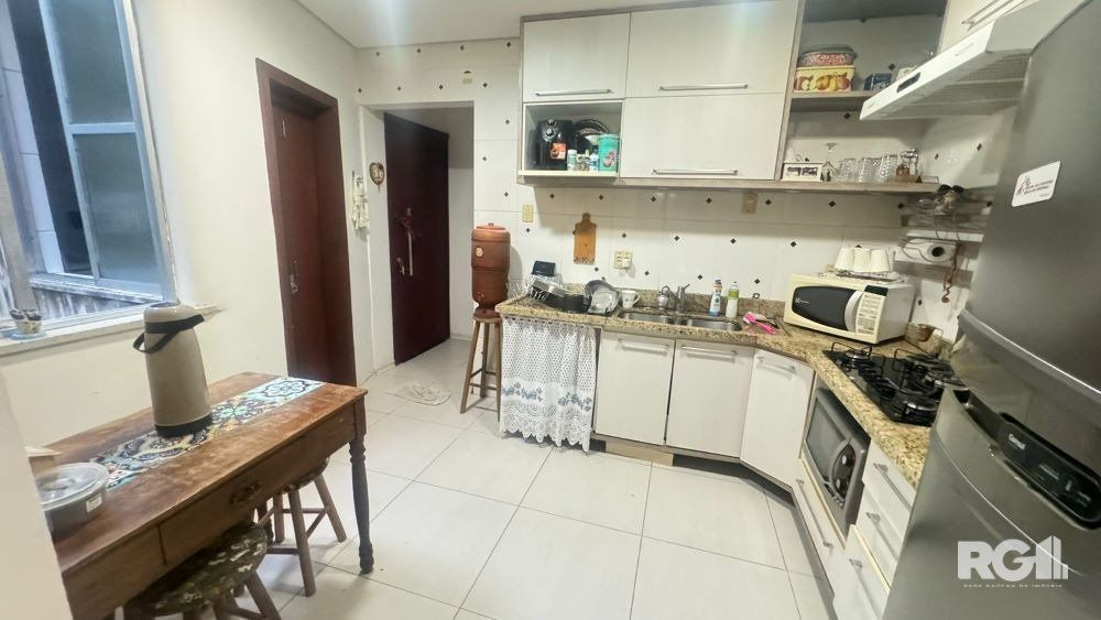 Apartamento à venda com 75m², 3 quartos no bairro Cidade Baixa em Porto Alegre
