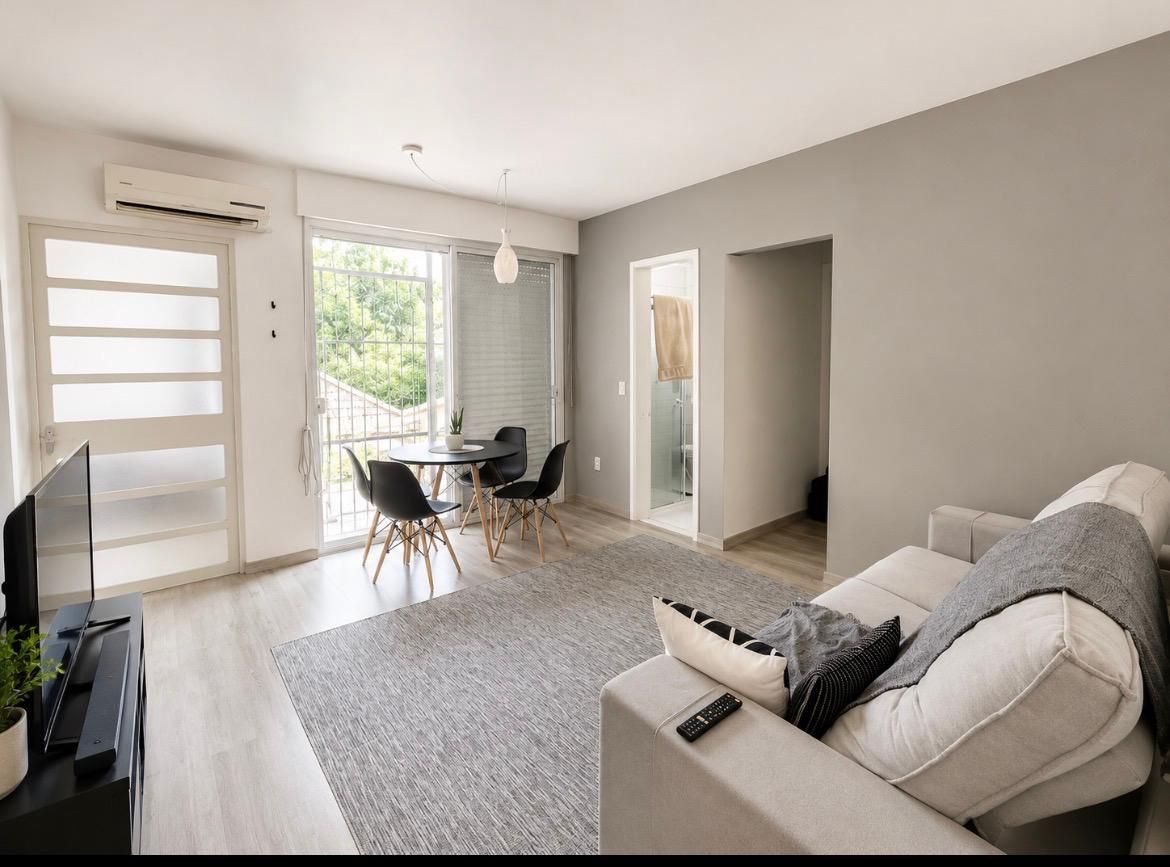 Living-Moveis Split.