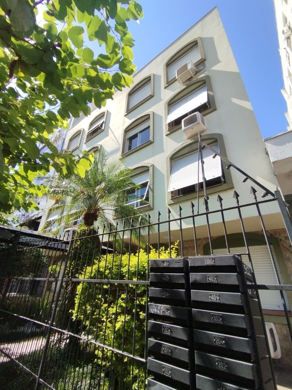 Apartamento Garden, 1 dormitório no bairro Azenha em Porto Alegre para Comprar