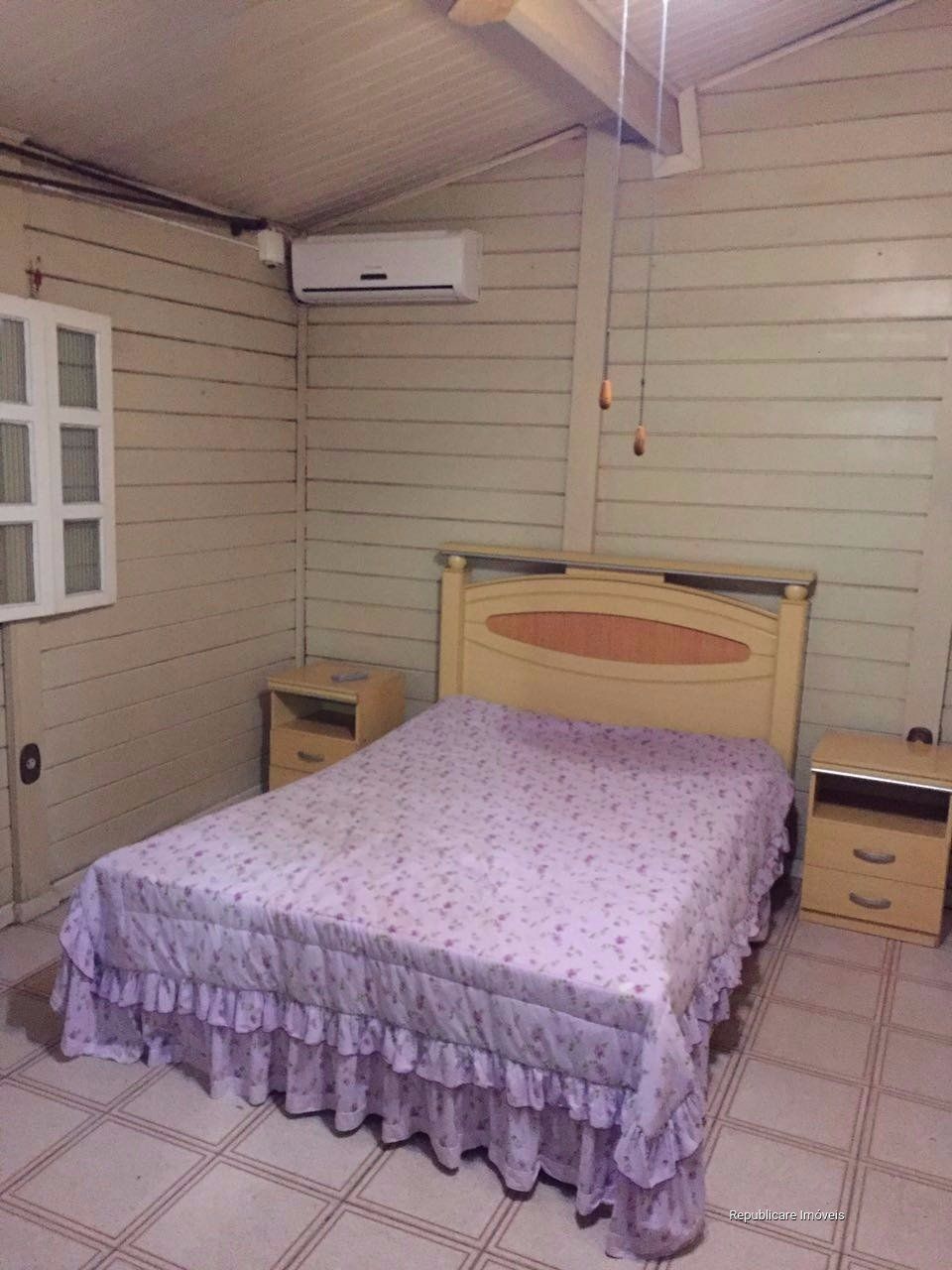 Casa à venda com 3 quartos, 86m² - Foto 11