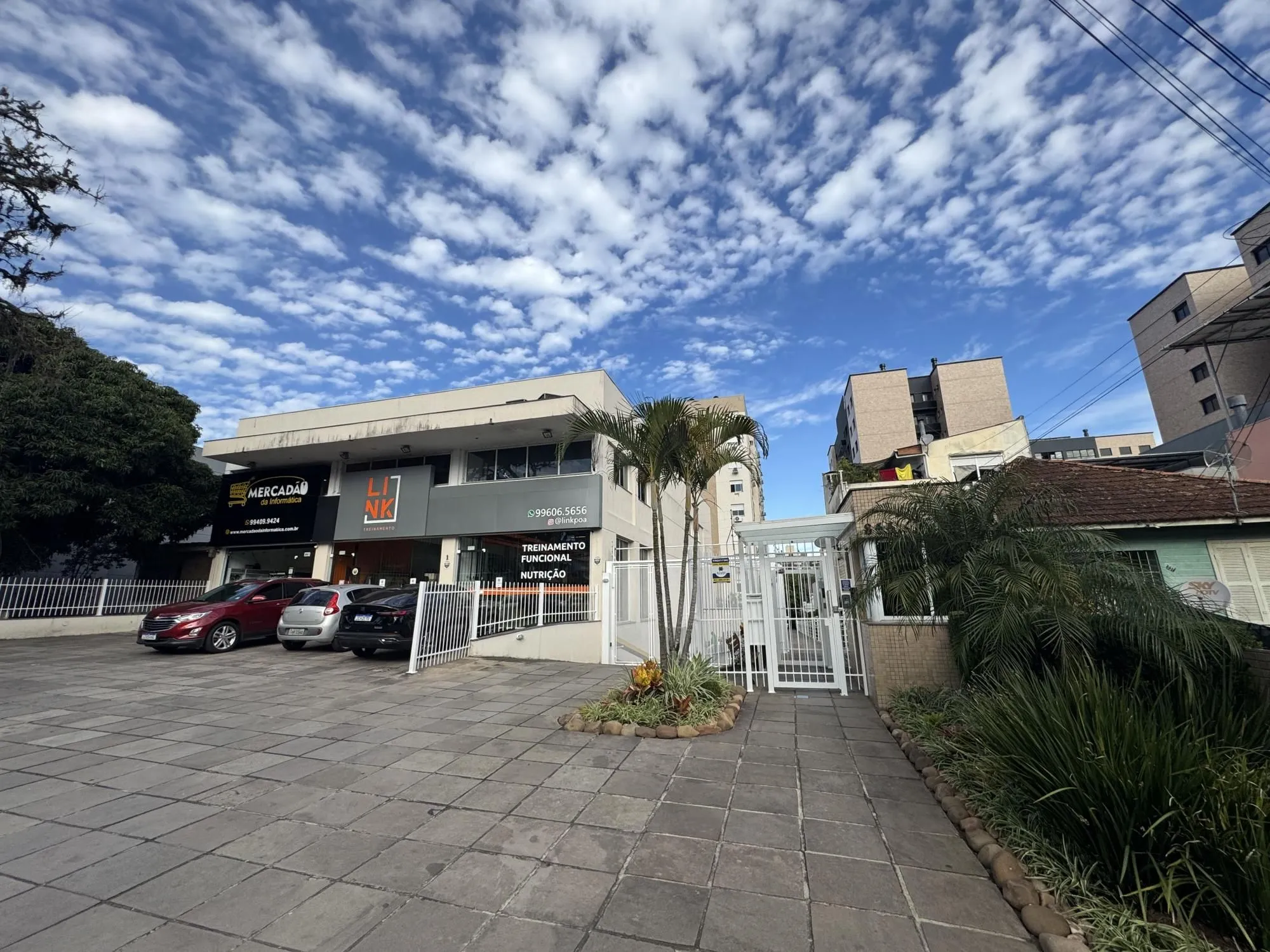 Apartamento, 2 dormitórios no bairro Tristeza em Porto Alegre para Comprar
