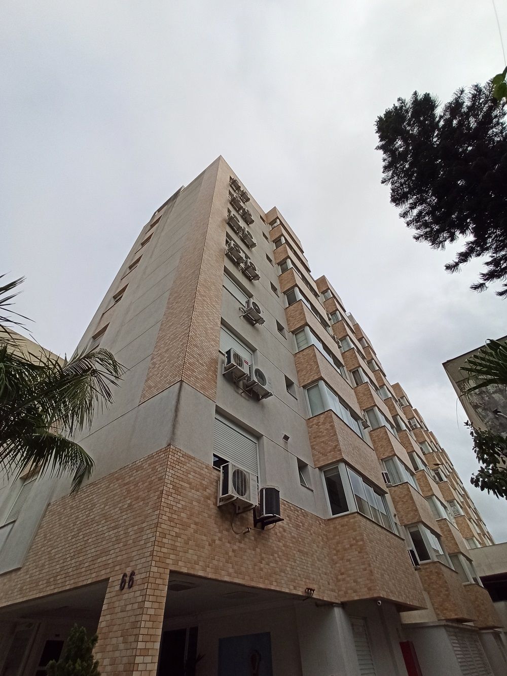 **Apartamento de 1 dormitório, garagem, Semimobiliado, condomínio com infra à Venda na Cidade Baixa, Porto Alegre, RS**