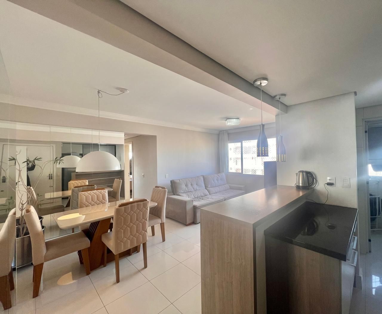 Apartamento com 72m², 2 dormitórios no bairro Petrópolis em Porto Alegre para Comprar