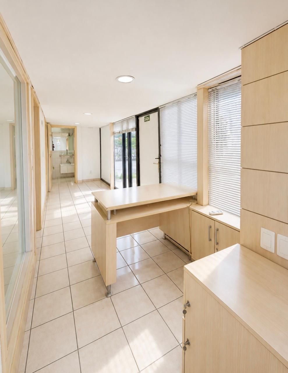 Sala Comercial, 1 sala, à venda, 42 m², Rio Branco - Porto Alegre — foto 2