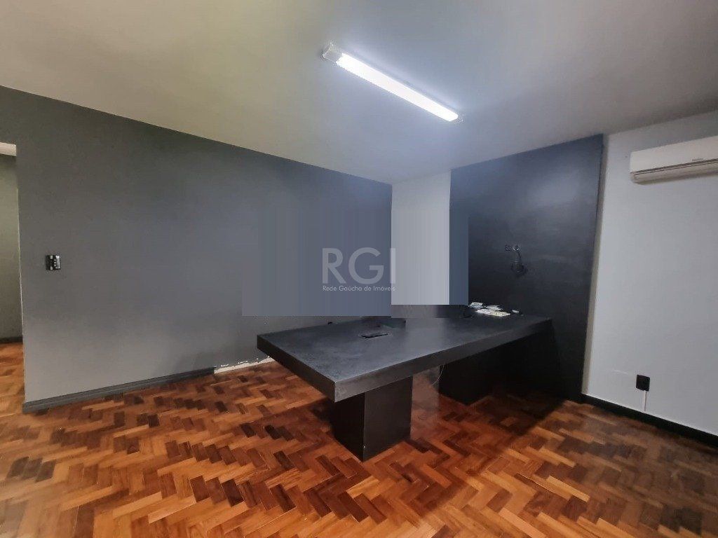 Casa à venda com 4 quartos, 301m² - Foto 7