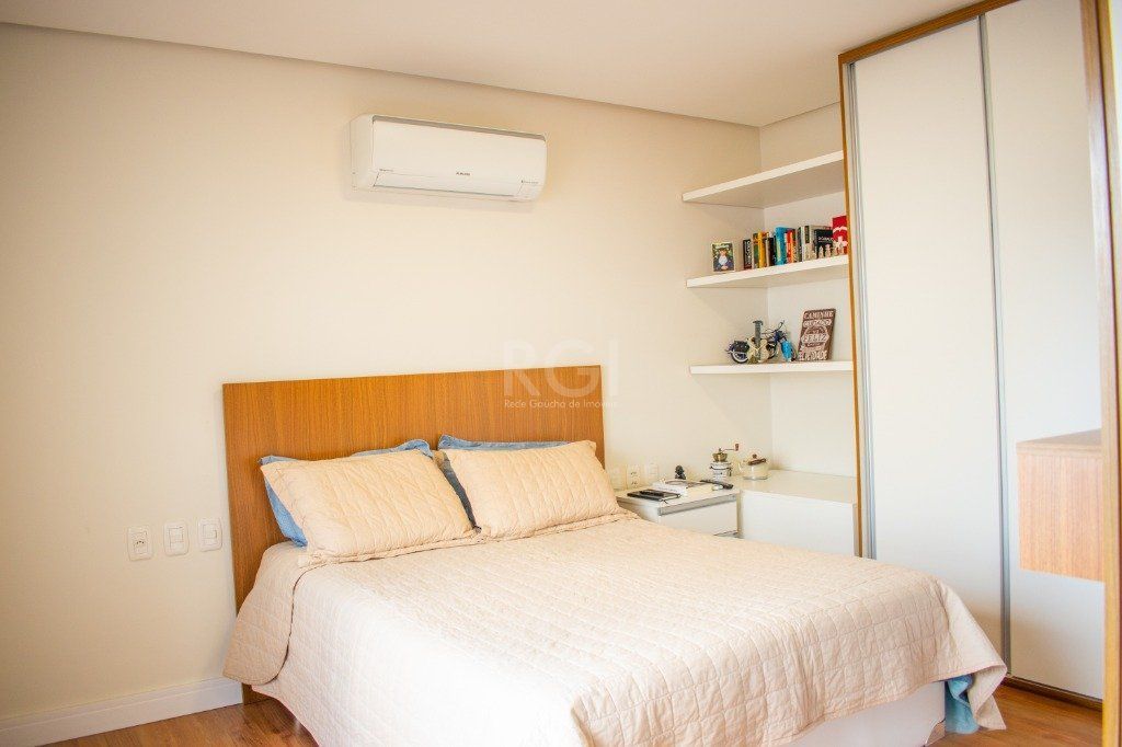 Casa à venda com 4 quartos, 243m² - Foto 20