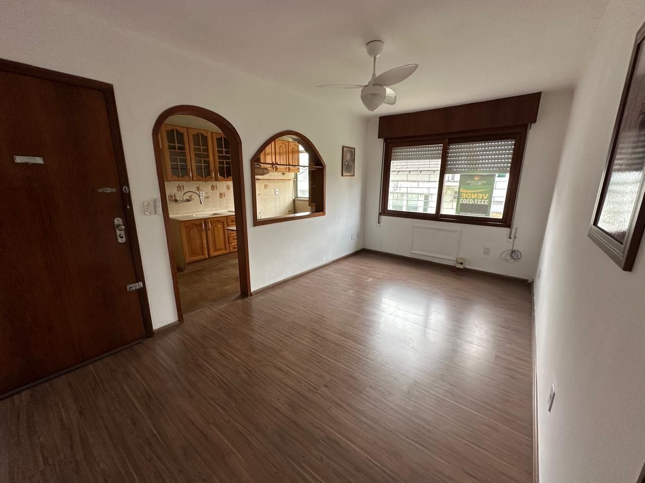 Apartamento à venda com 59m², 2 quartos, 1 vaga no bairro Vila Ipiranga em Porto Alegre