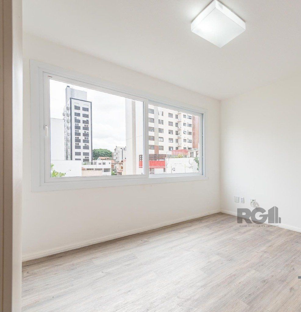 Vende-se excelente apartamento 1 dorm c/ vaga próximo da Encol - 56m² - Petrópolis