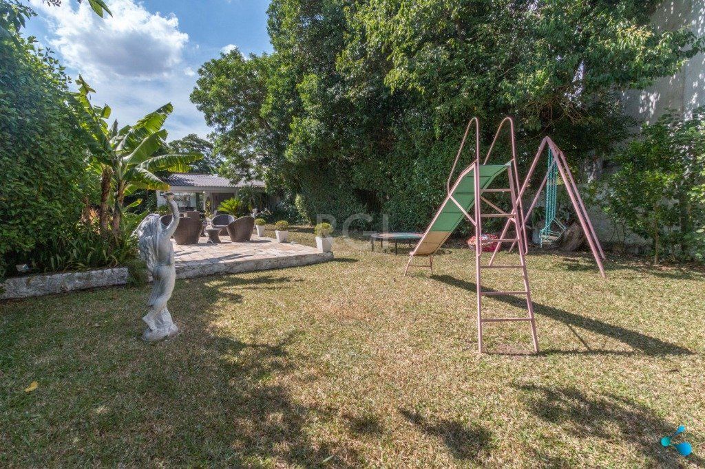 Casa à venda com 3 quartos, 240m² - Foto 85