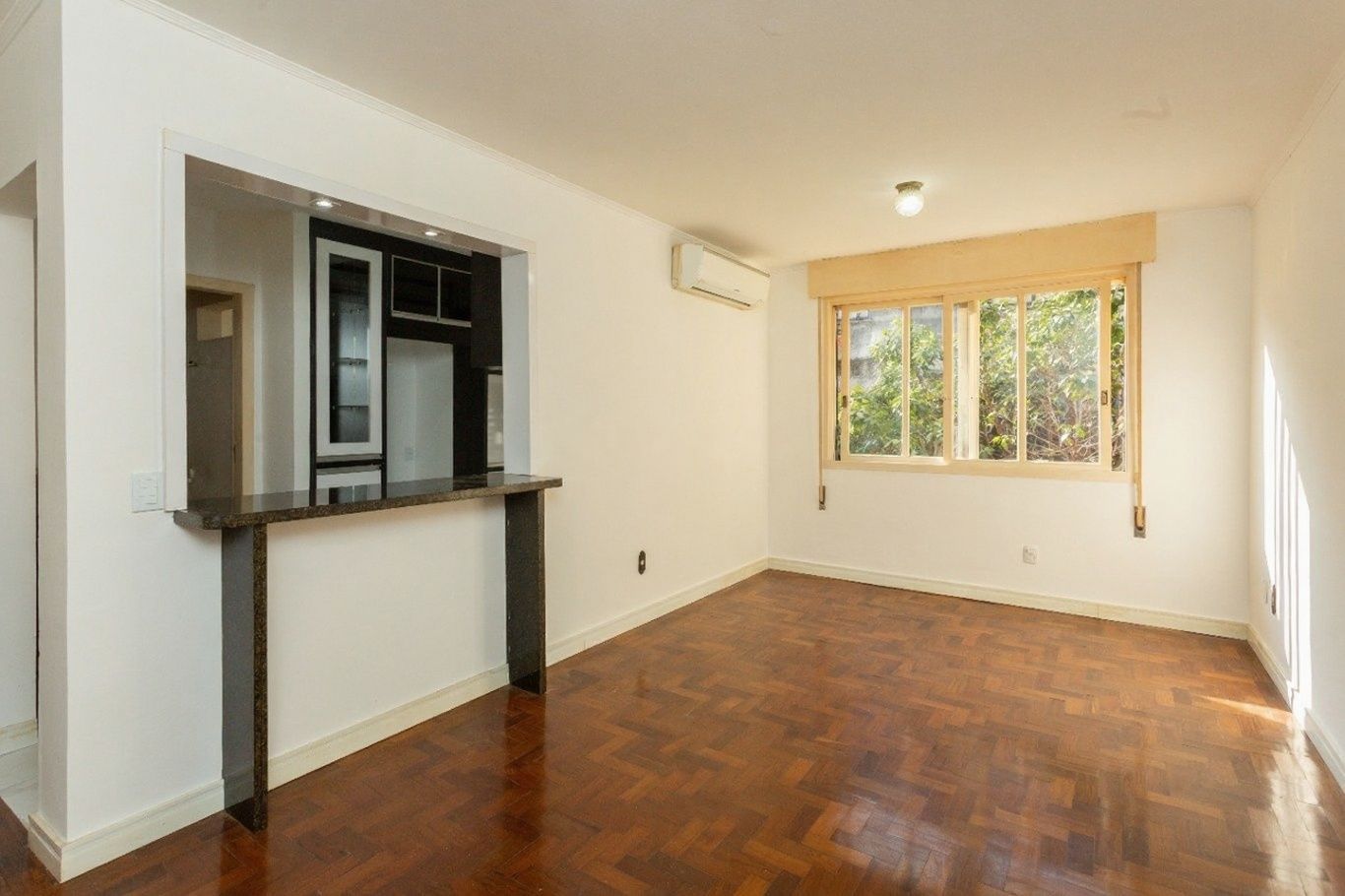 Vende-se apartamento com 3 quartos, 87m² e 1 vaga – Auxiliadora