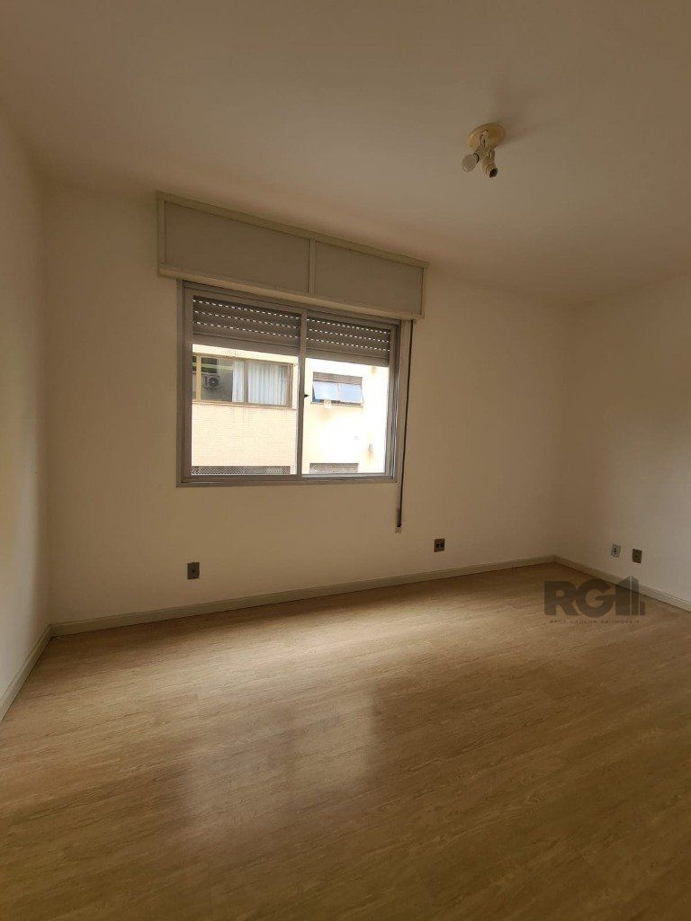 Vende-se apartamento 2 dorm 1 vaga desocupado - 60m² - Bairro Mont Serrat — foto 5