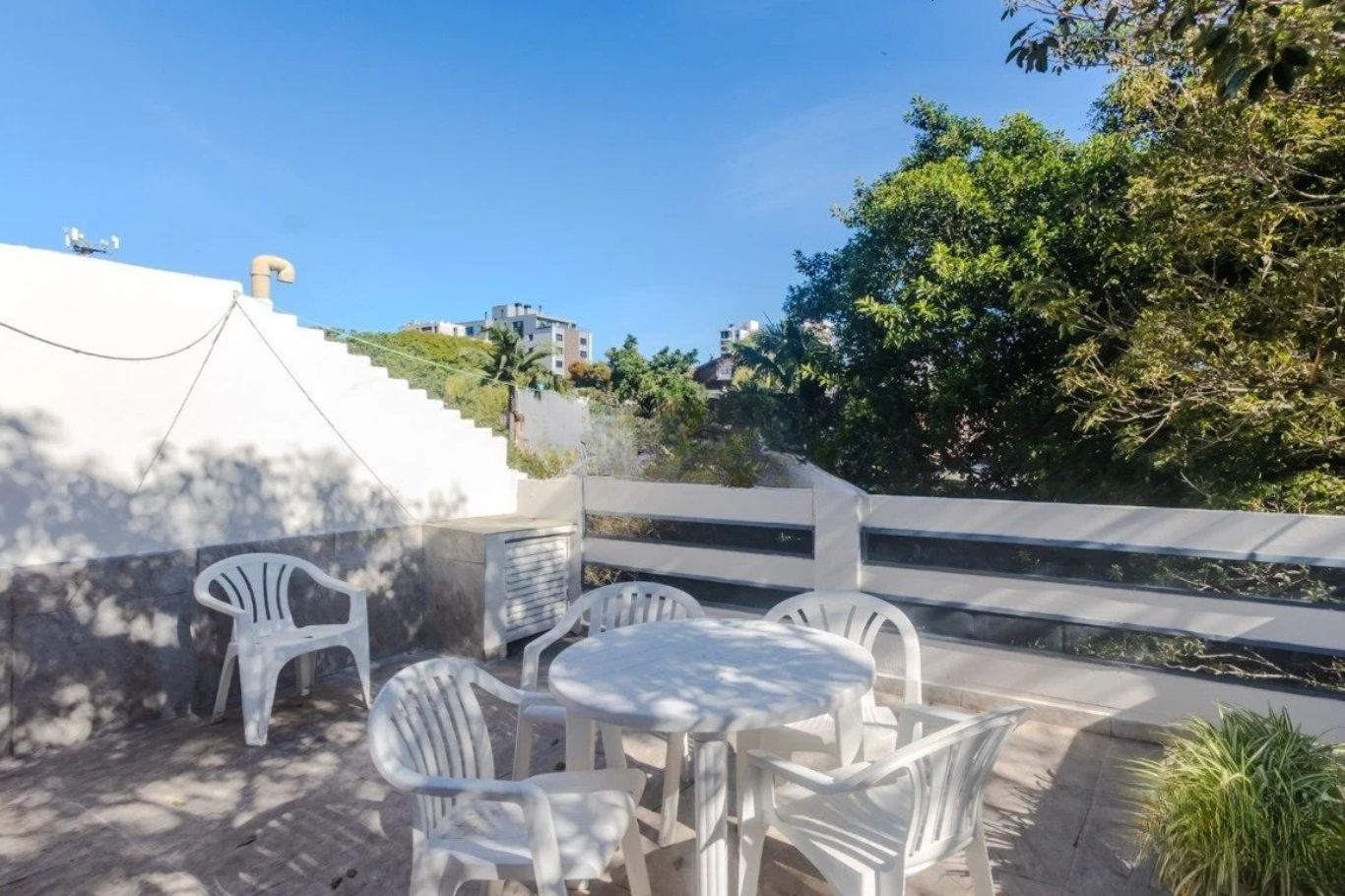 🏡 Vende-se cobertura com 2 quartos, 142 m² e 2 vagas – Petrópolis — foto 2