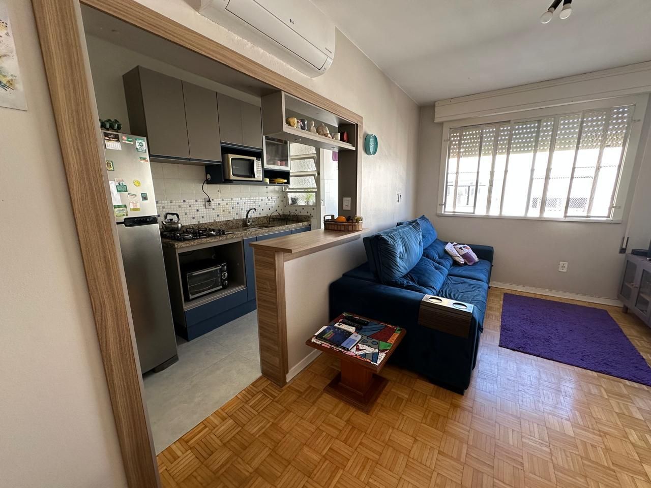 Apartamento à venda com 43m², 1 quarto, 1 vaga no bairro Floresta em Porto Alegre